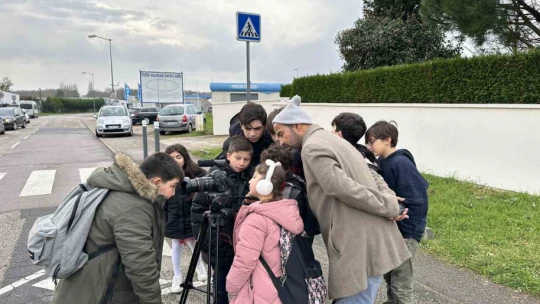 Göçmen çocuklarla çekilen filmin galası Fransa'da yapıldı