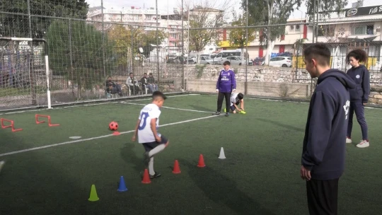 Güçlerini birleştirip kulüp kurdular