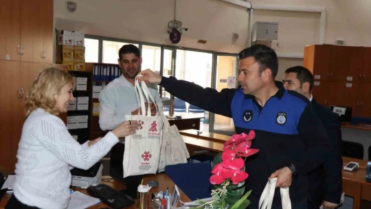 Gün kadınların olunca kutlamalar akşama kadar devam etti