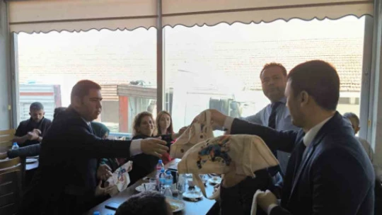 Gün kadınların olunca kutlamalar akşama kadar devam etti