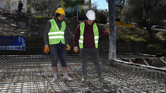 Günel, taziye evinin ve park alanının temelini attı