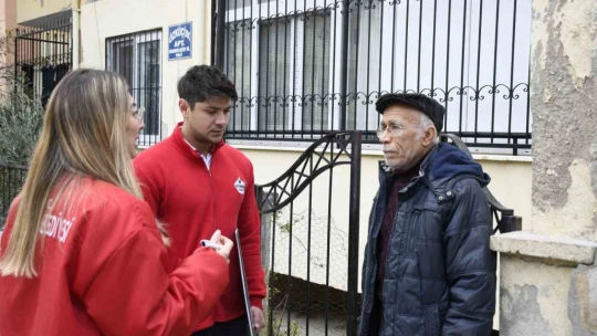Güvercin Masa gezici ekibi halkın talepleri için kapı kapı dolaşıyor