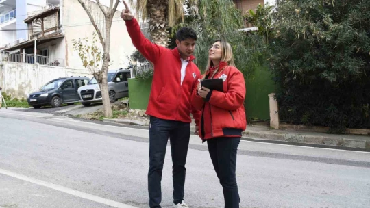 Güvercin Masa gezici ekibi halkın talepleri için kapı kapı dolaşıyor