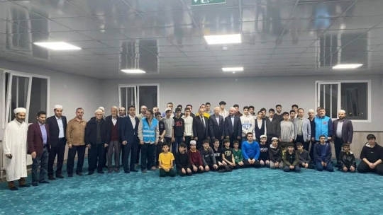 Hafızlık eğitimi tamamlayıp belgelerini aldılar