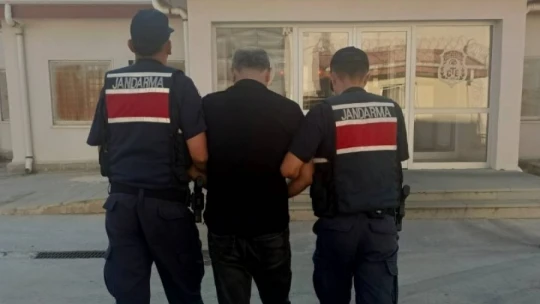 Haklarında yakalama kararı bulunan 32 şahıs jandarmaya takıldı