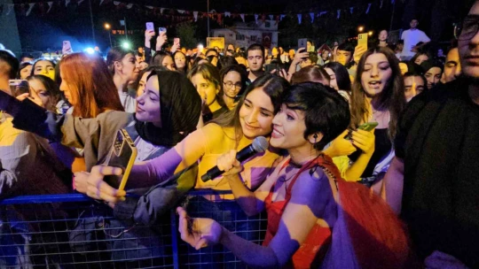 Hatay'da depremi yaşadı, Aydın'da 'Festival Güzeli' seçildi