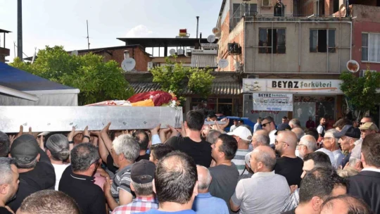 Hayatını kaybeden hastane personeli son yolculuğuna uğurlandı
