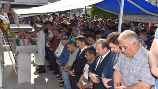 Hayatını kaybeden hastane personeli son yolculuğuna uğurlandı