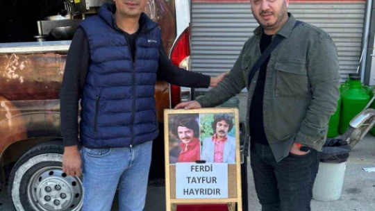 Hayranları, Ferdi Tayfur için lokma döktürdü