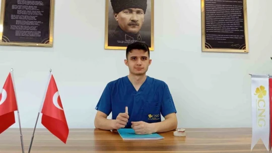 Hem sağlığı hem de sosyal hayatı olumsuz etkileyen 'ağız kokusu' sorununa karşı uzmanlardan uyarı