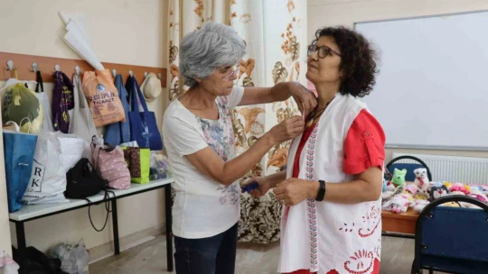 Hem üretiyorlar hem de sosyal sorumluk projelerine katkı sağlıyorlar