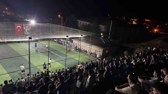 Her yaştan seyirci aynı heyecanı yaşıyor
