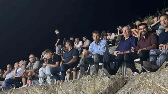 Her yaştan seyirci aynı heyecanı yaşıyor
