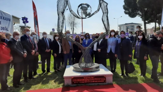 Aydın'da 'Eşitlik' heykeli törenle açıldı