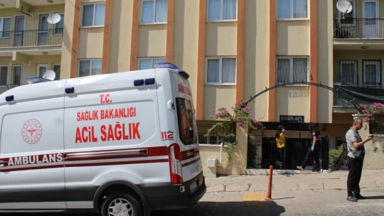 Hulusi Akşit, evinde ölü bulundu