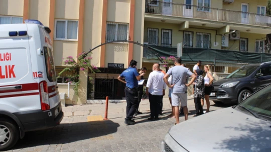 Hulusi Akşit, evinde ölü bulundu