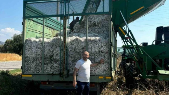 (İBRAHİM ABİ) Başkan Zencirci pamuk hasadı yapan üreticilerle buluştu