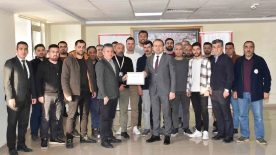 İl Sağlık Müdürü Şenkul'dan idari ve teknik personele teşekkür belgesi