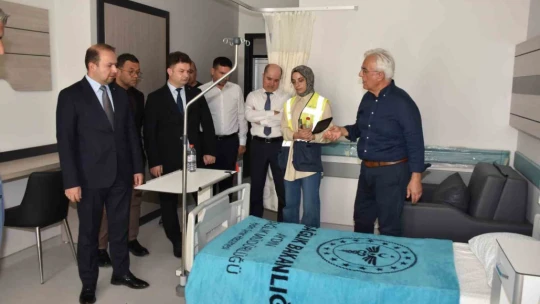 İl Sağlık Müdürü Şenkul, Şehir Hastanesi inşaatında incelemelerde bulundu