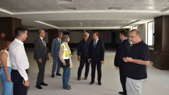 İl Sağlık Müdürü Şenkul, Şehir Hastanesi inşaatında incelemelerde bulundu