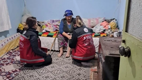 Ilıcabaşı Mahallesi'ndeki selin izleri sarılıyor