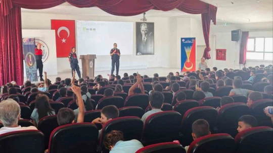 İlkokul öğrencilerine jandarma tanıtıldı