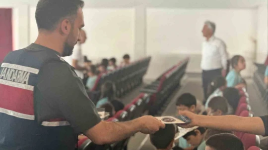 İlkokul öğrencilerine jandarma tanıtıldı