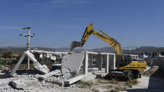 Kuşadası'nda çevre bakanlığı imar planını iptal etti