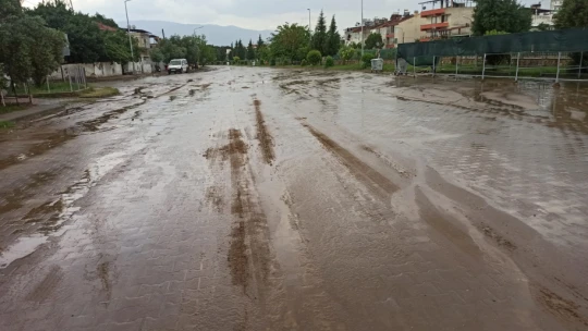Nazilli'de DSİ ve Karayolları sınıfta kaldı