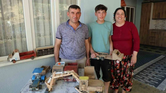 İmkansızlıklar altında hayallerinden vazgeçmeyen Olcay'ın yetenekleri görenleri şaşırtıyor