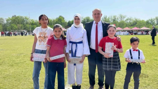 İncirliova'da 23 Nisan coşkuyla kutlandı