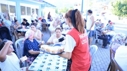 İncirliova'da aşure hayrı