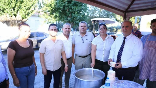İncirliova'da aşure hayrı