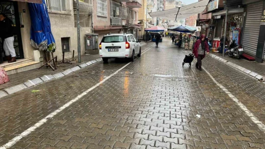 İncirliova'da karayolu göle döndü