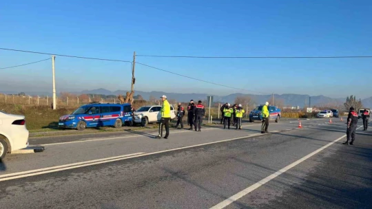 İncirliova'da otomobil motosiklete çarptı: 1 ölü