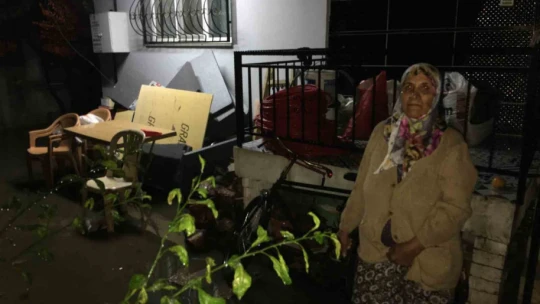İncirliova'da sağanak yağış etkili oldu