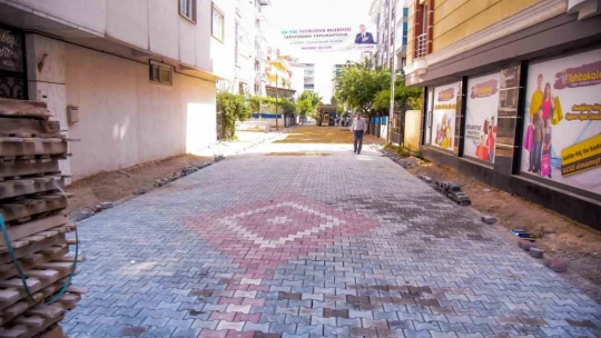İncirliova'da yollar yenilenmeye devam ediyor