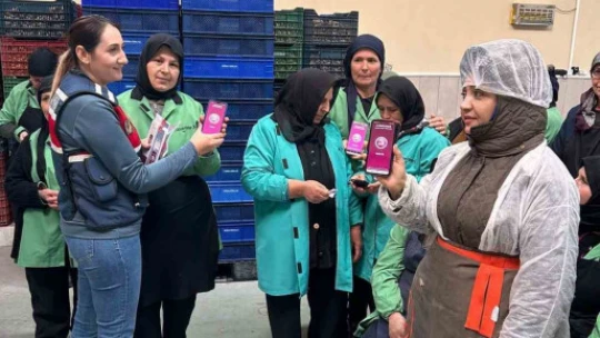 İncirliovalı kadınlara KADES'e karşı bilgilendirildi