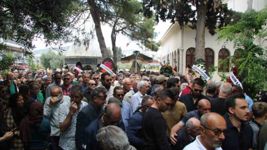 İş adamı Rahmi Koç, Kuşadalı duayen turizmciyi son yolculuğunda yalnız bırakmadı