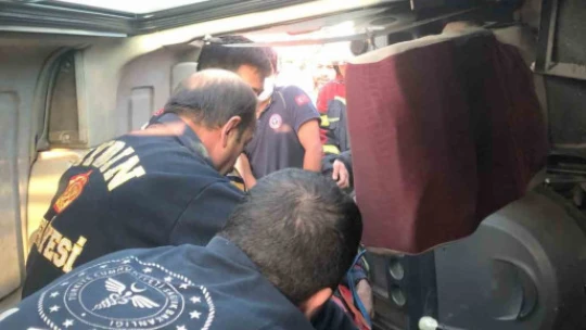 İşçi minibüsü devrildi: 11 yaralı