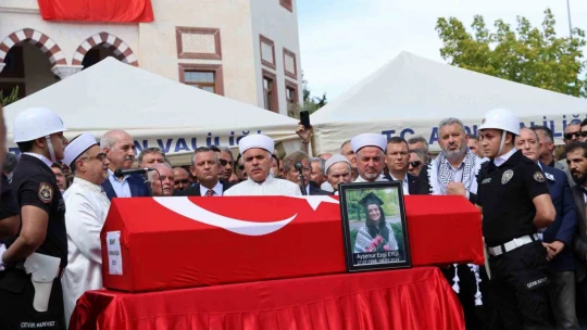 İsrail'in katlettiği Ayşenur, tekbirlerle uğurlandı