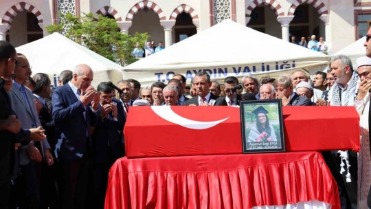 İsrail'in katlettiği Ayşenur, tekbirlerle uğurlandı