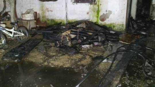 İtfaiyenin çabası evin küle dönmesini önledi