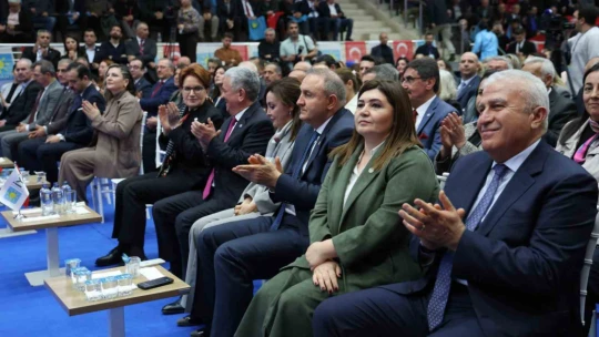 İYİ Parti Genel Başkanı Akşener: 'İspatlarsanız politikayı bırakırım'