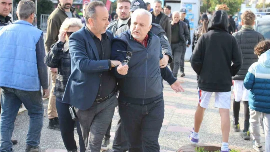 İYİ Parti'nin aday tanıtım toplantısı öncesinde gerginlik