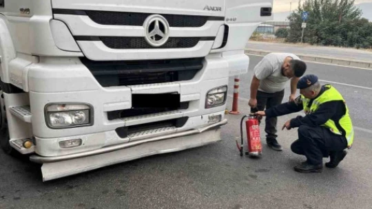 Jandarma 55 aracın trafiğe uygunluğunu denetledi