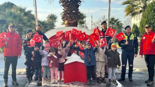 Jandarma anaokulu öğrencileri ağırladı