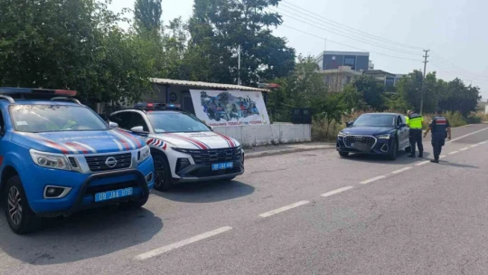 Jandarma'dan bayramda trafik bilgilendirmesi
