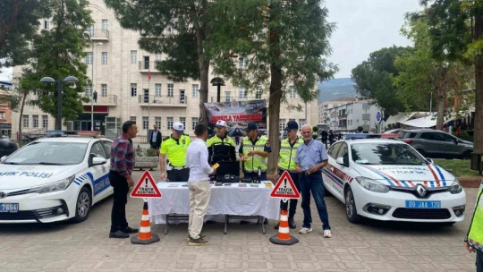 Jandarma'dan öğrencilere trafik eğitimi