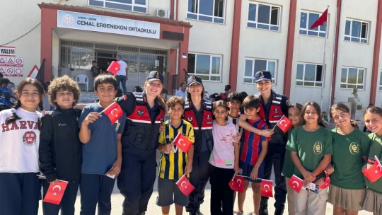 Jandarma Didimli öğrencileri bilgilendirdi